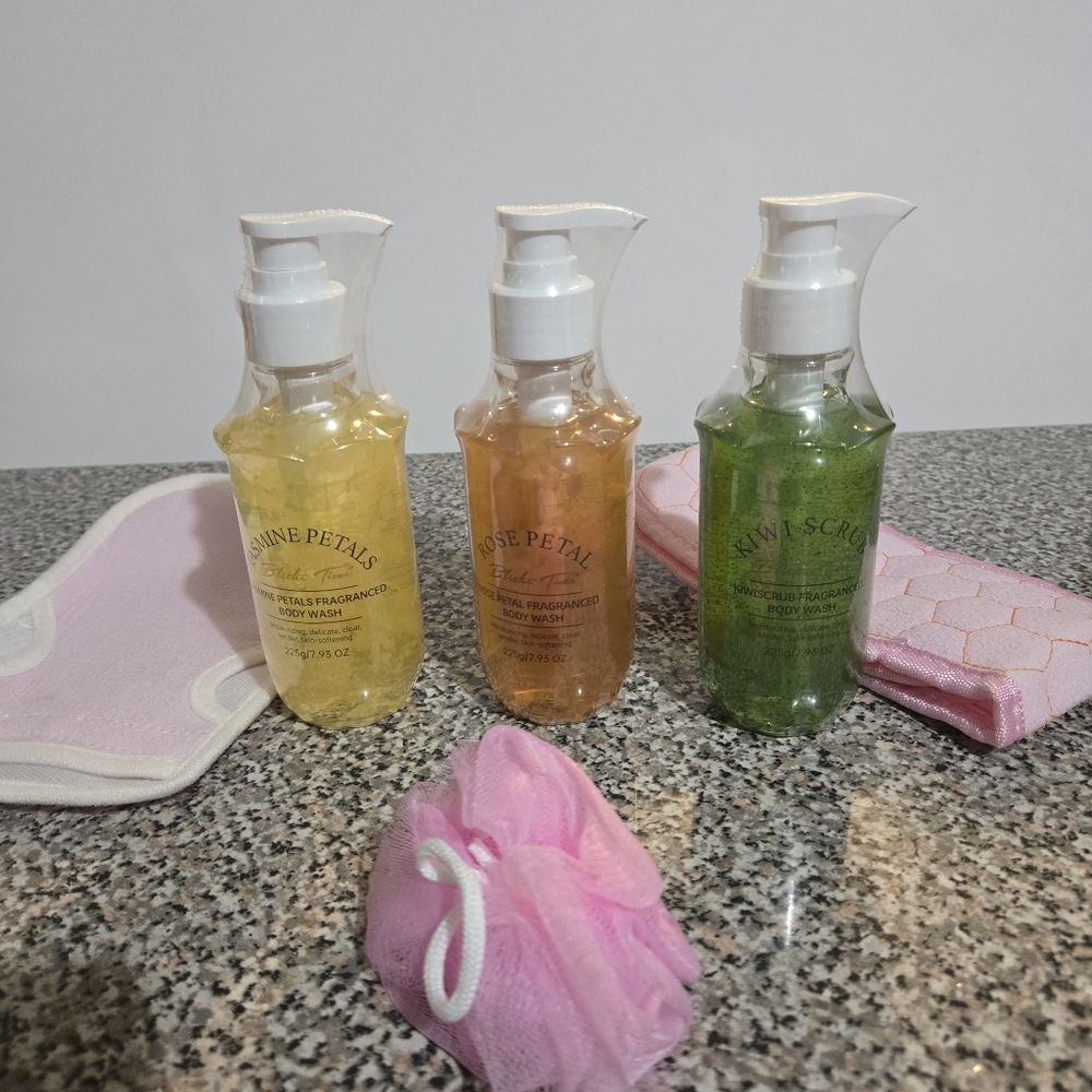 Body Wash 5 Piece Gift Set - Picture 3 of 9